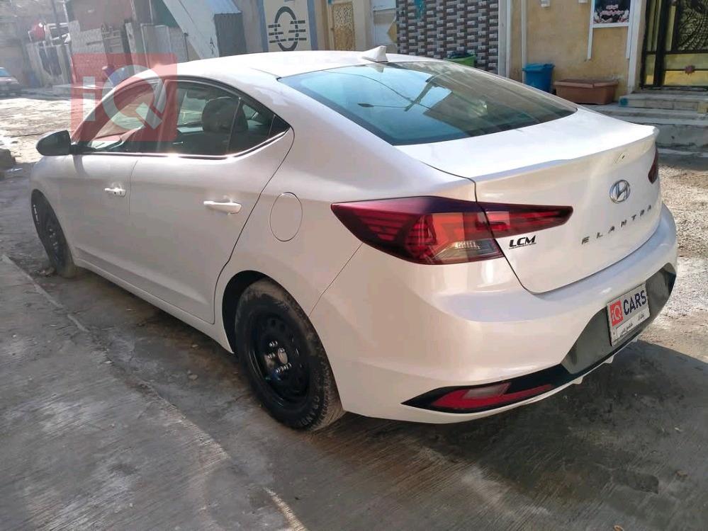هيونداي النترا